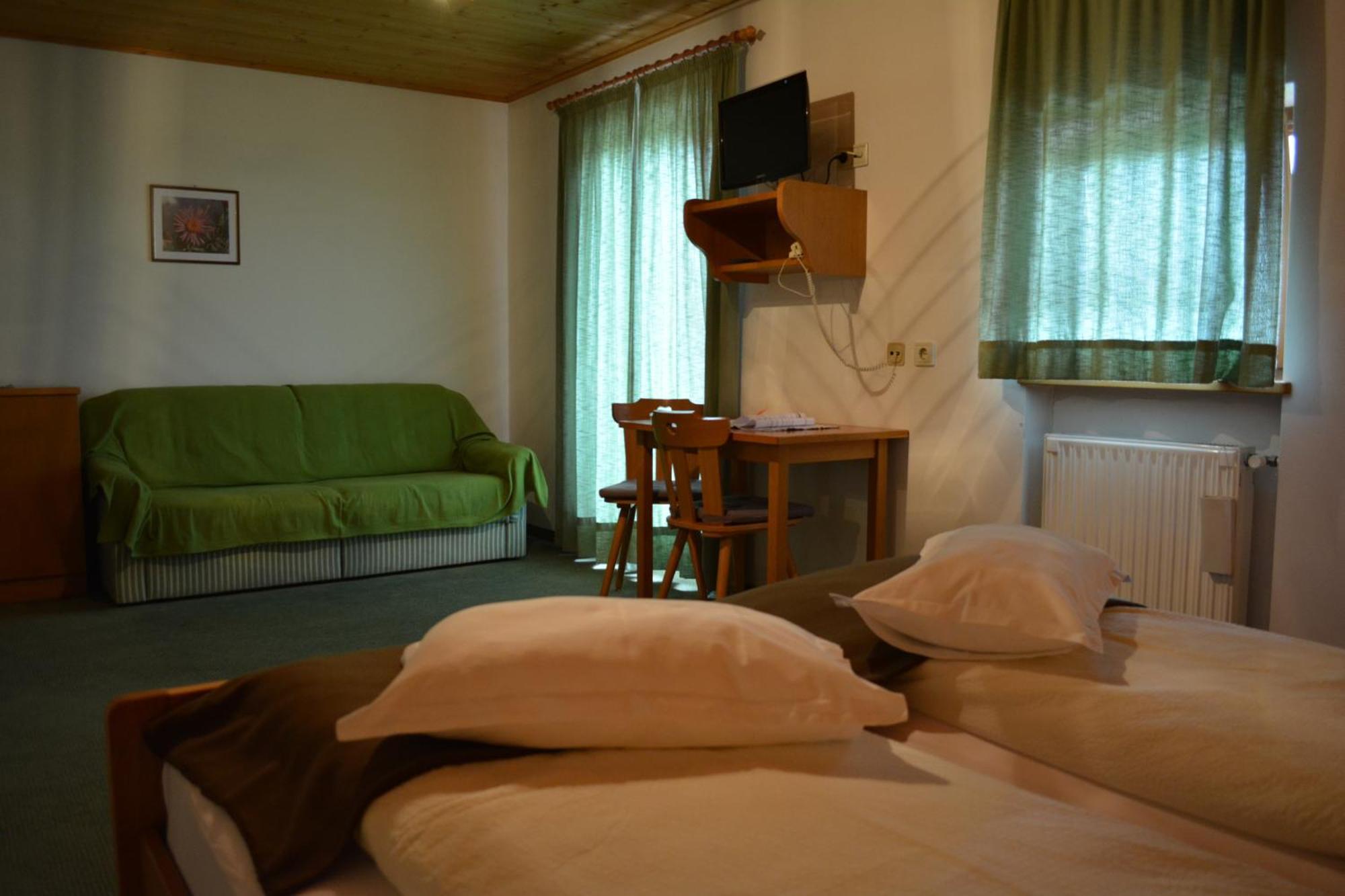 Garni Alpin Hotel Siusi Ngoại thất bức ảnh